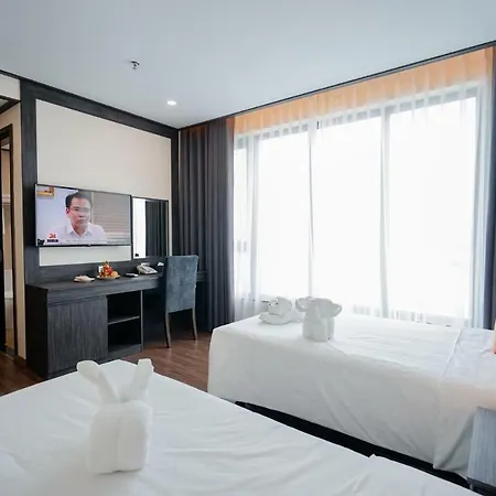Halong Plus Hotel