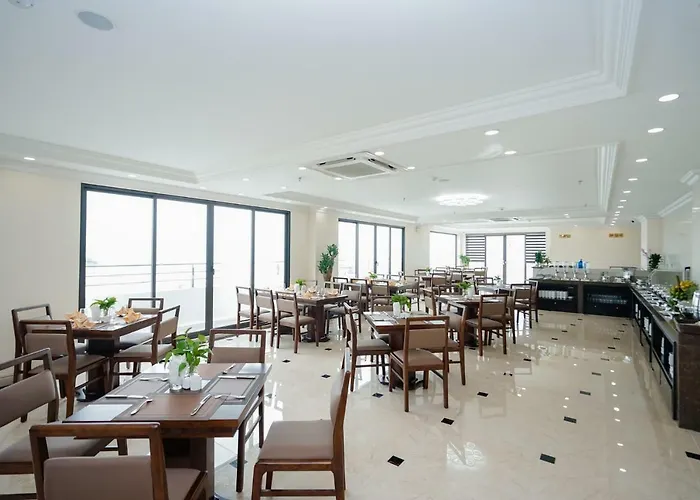 Hotel Halong Plus