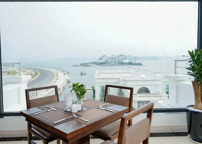 Halong Plus Ha Long